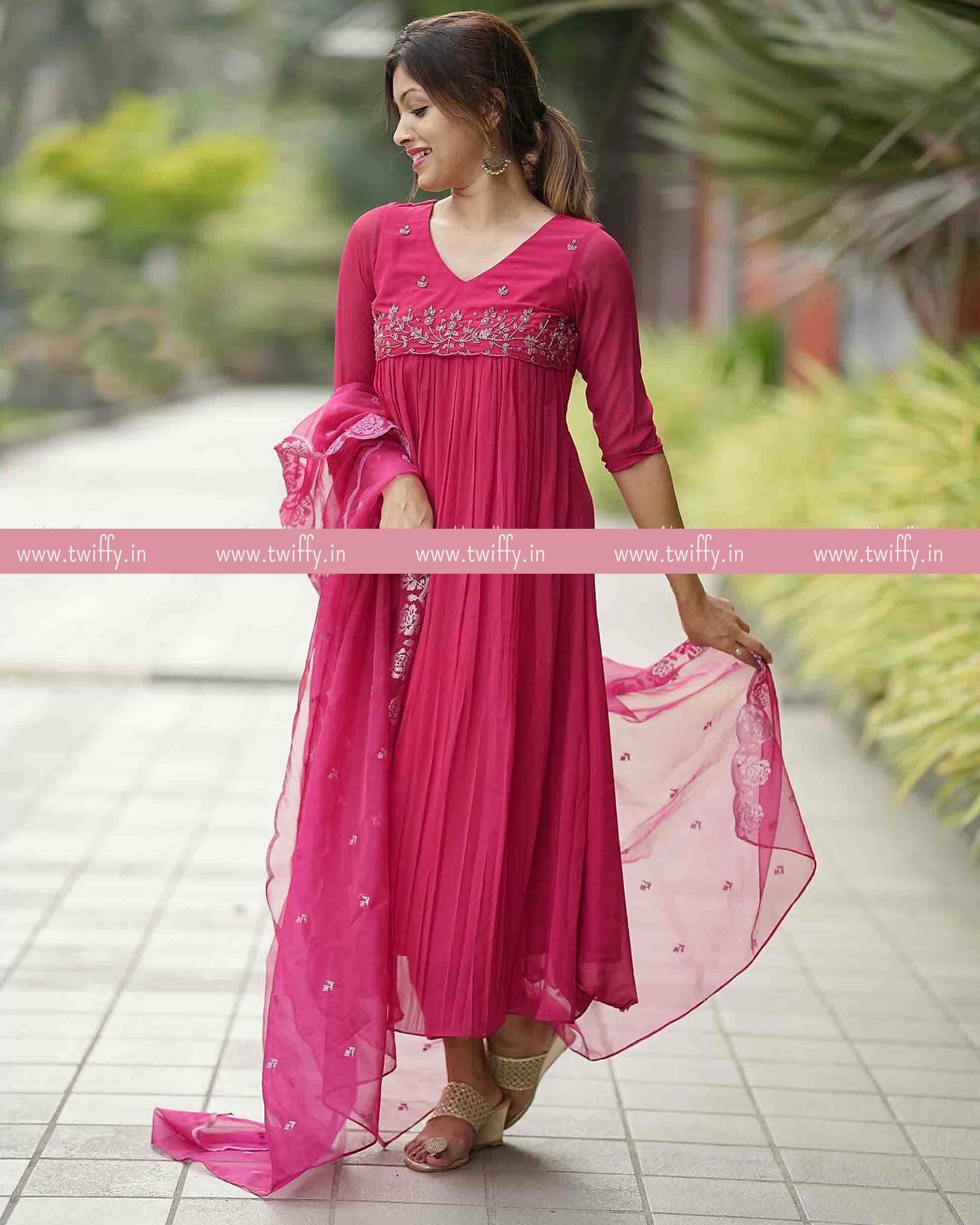 Xoomlady presents flared kurti with dupata