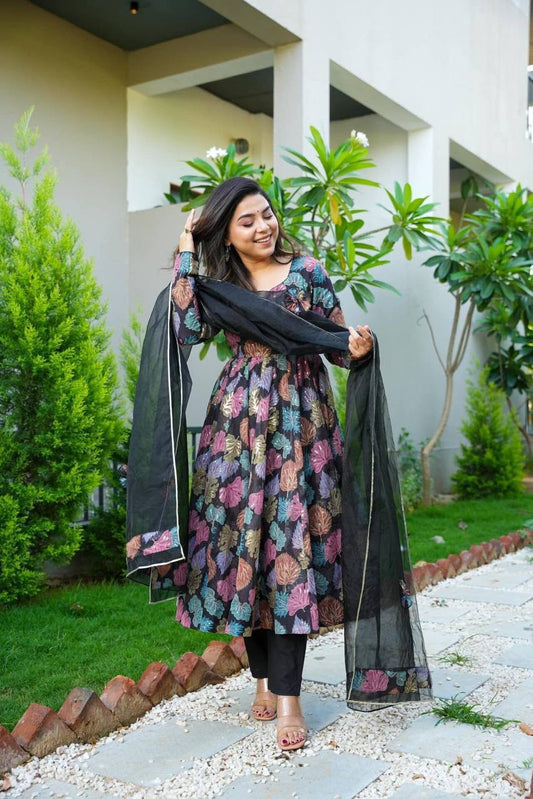 XOOMLADY Introducing Our Black Georgette Suit Set With A Matching Organza Dupatta