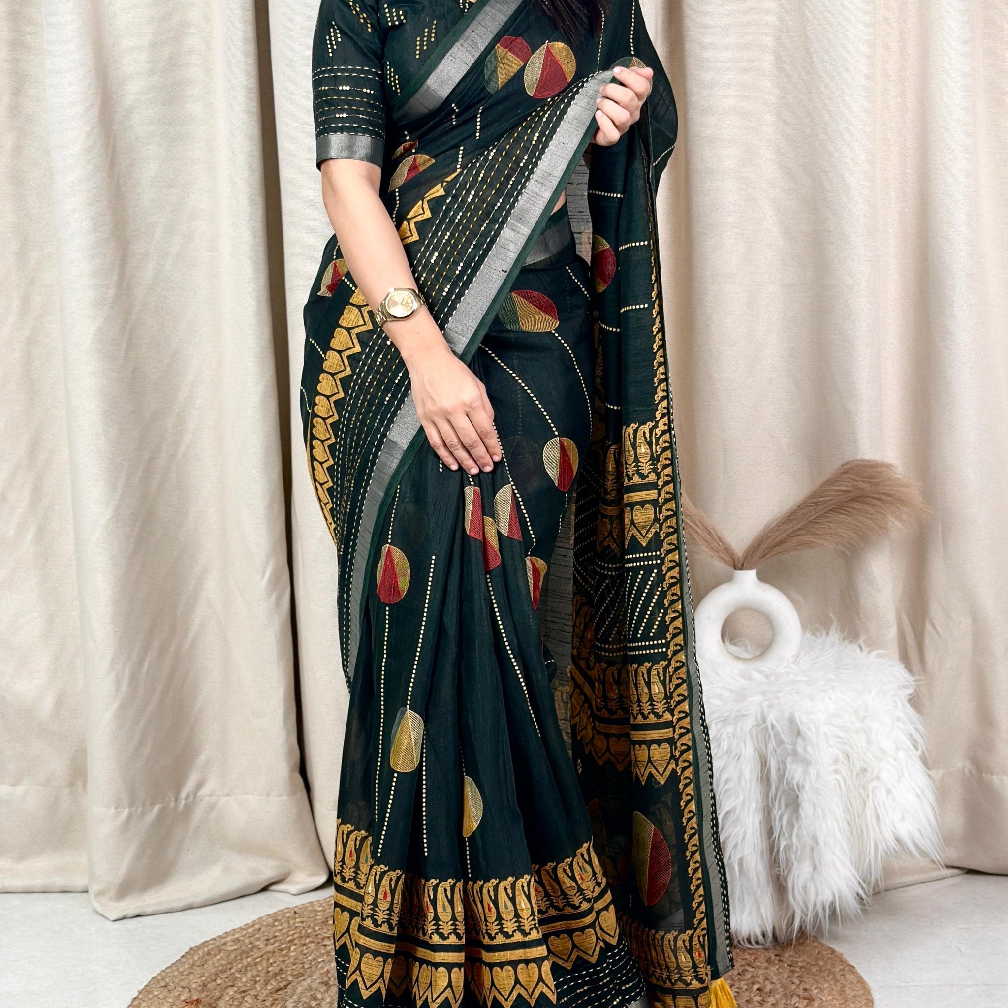 Xoomlady Present A perfect printed saree  with finest katha thread work