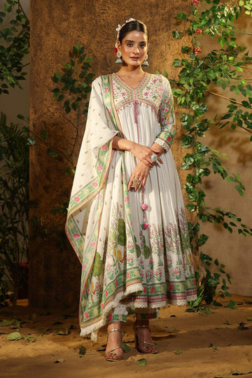 Xoomlady Featuring Beautiful Muslin Aliya Cut Suit Set